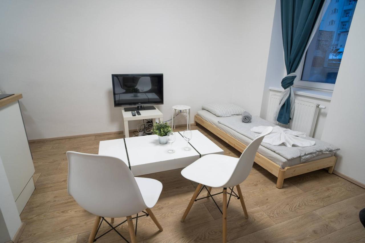 Haas Apartments Downtown With Parking Brno Eksteriør billede
