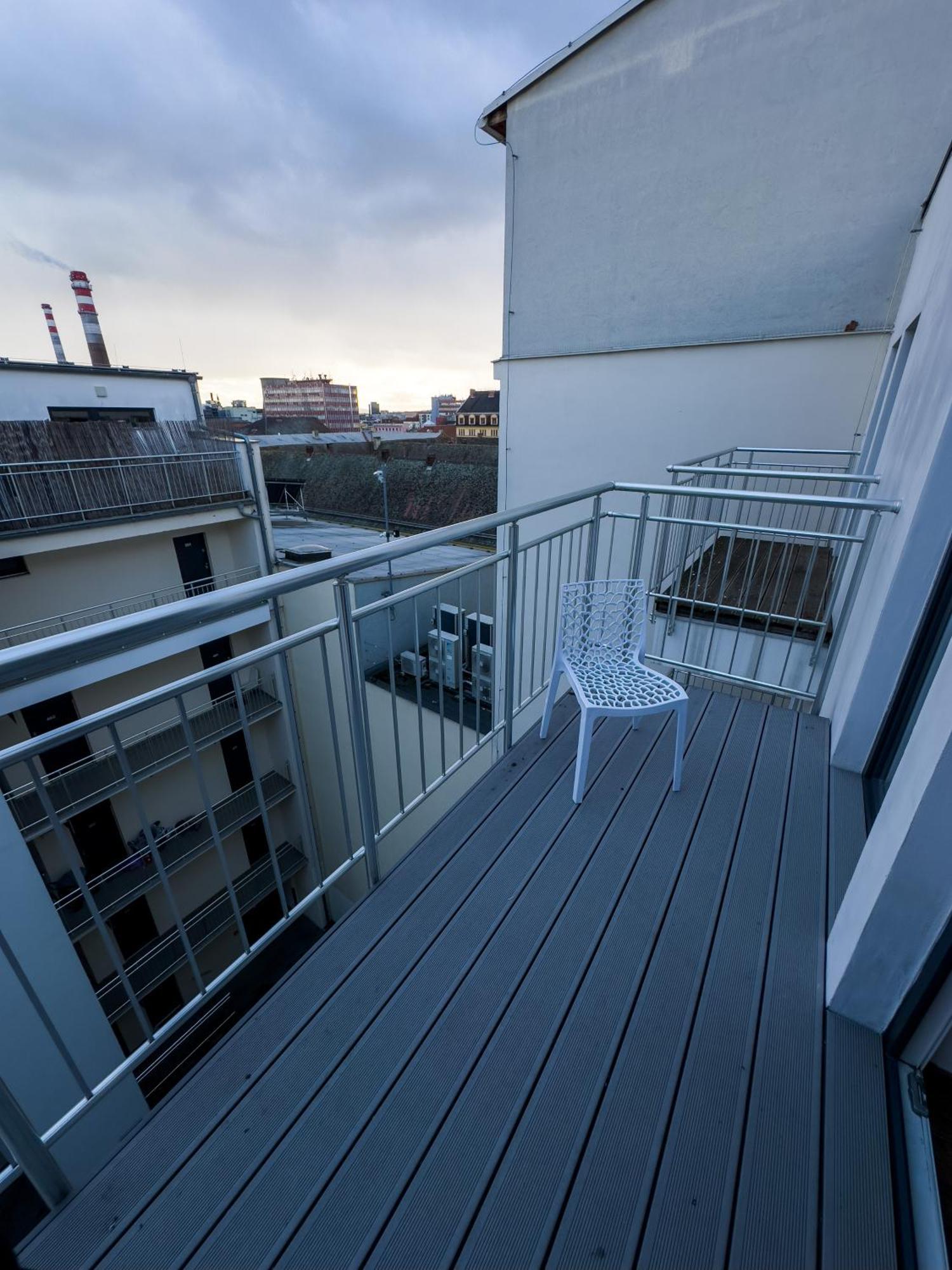 Haas Apartments Downtown With Parking Brno Eksteriør billede