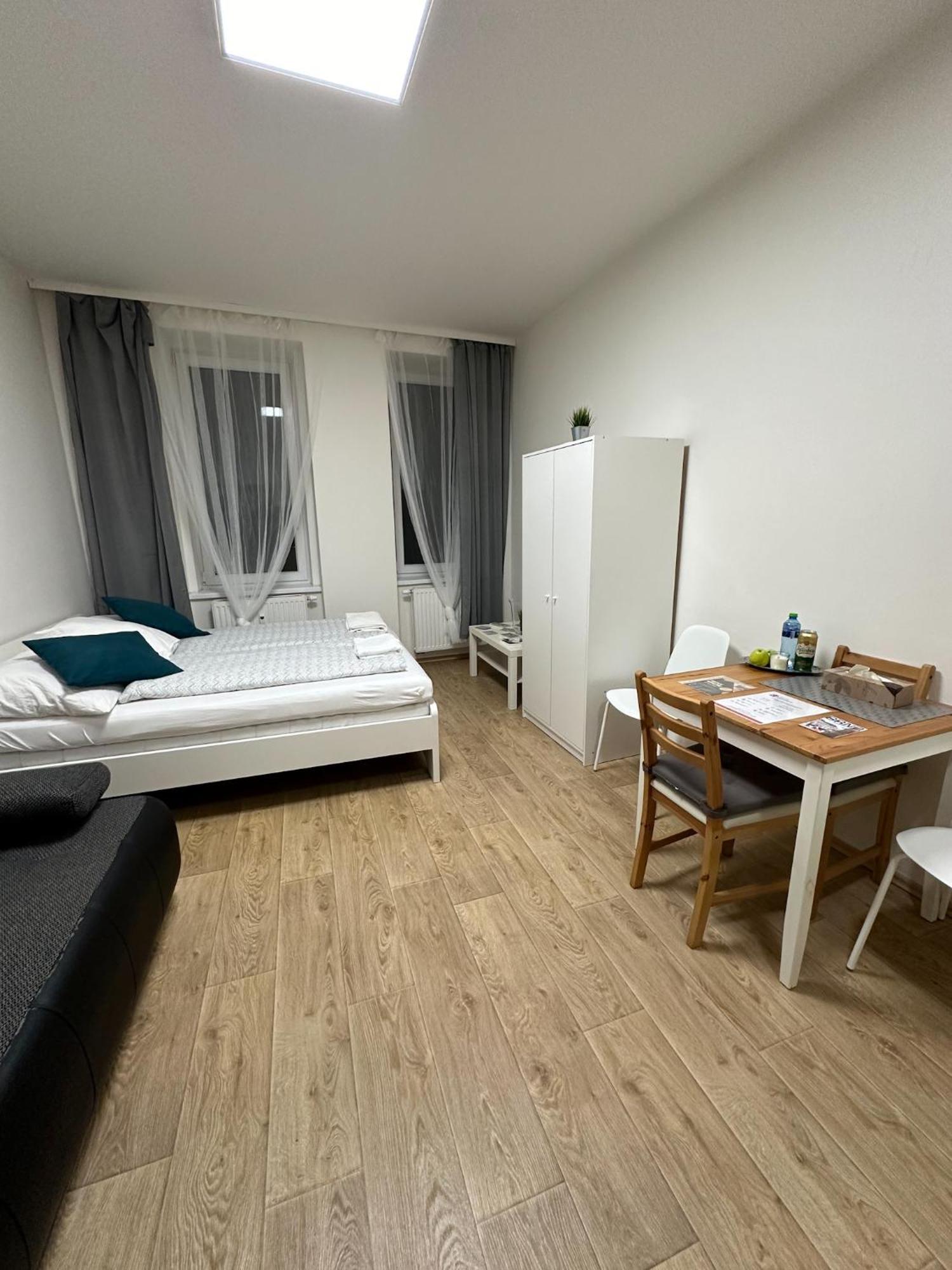 Haas Apartments Downtown With Parking Brno Eksteriør billede