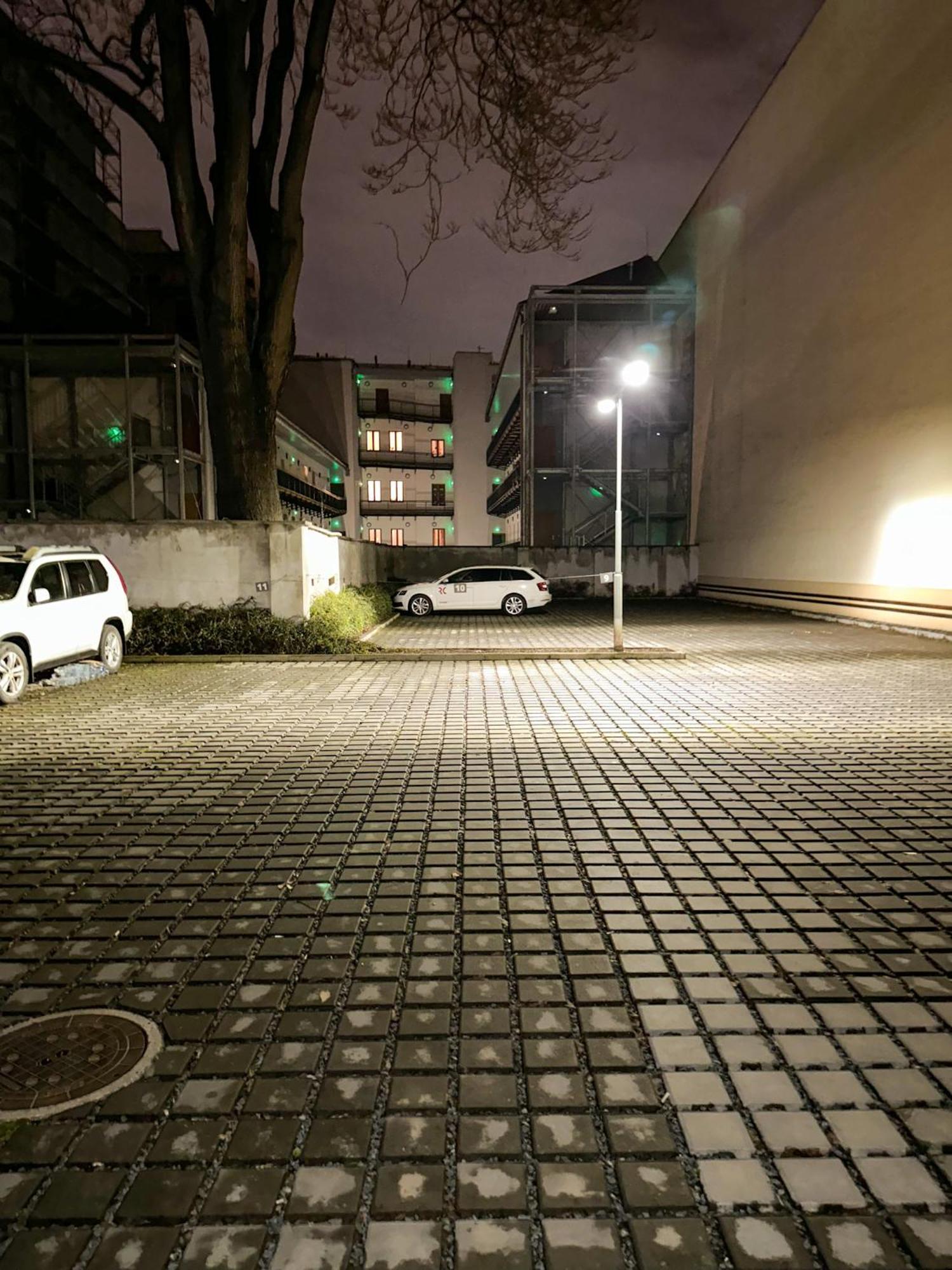 Haas Apartments Downtown With Parking Brno Eksteriør billede
