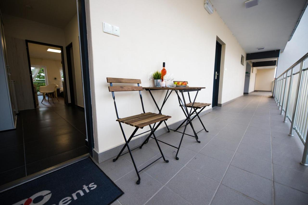 Haas Apartments Downtown With Parking Brno Eksteriør billede
